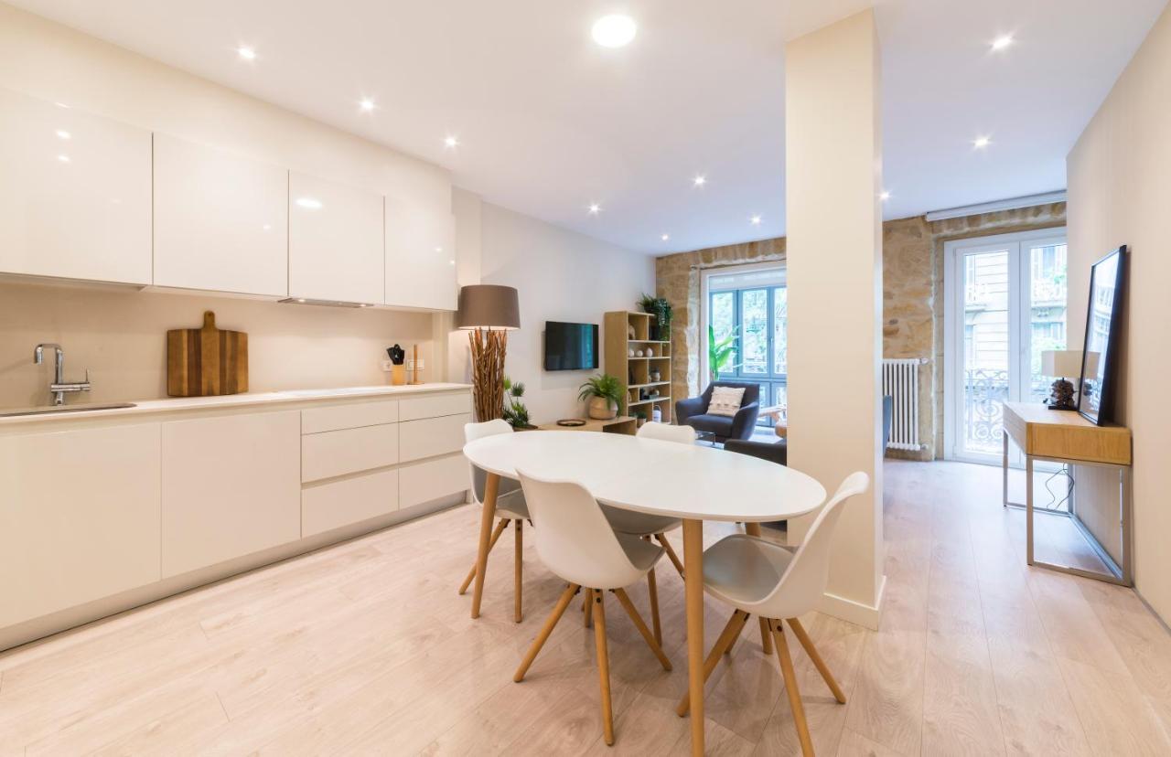 Apartamentos Bellas Artes San Sebastián Eksteriør billede