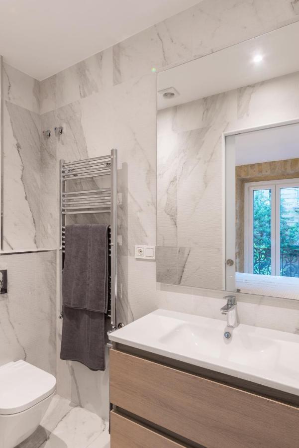 Apartamentos Bellas Artes San Sebastián Eksteriør billede